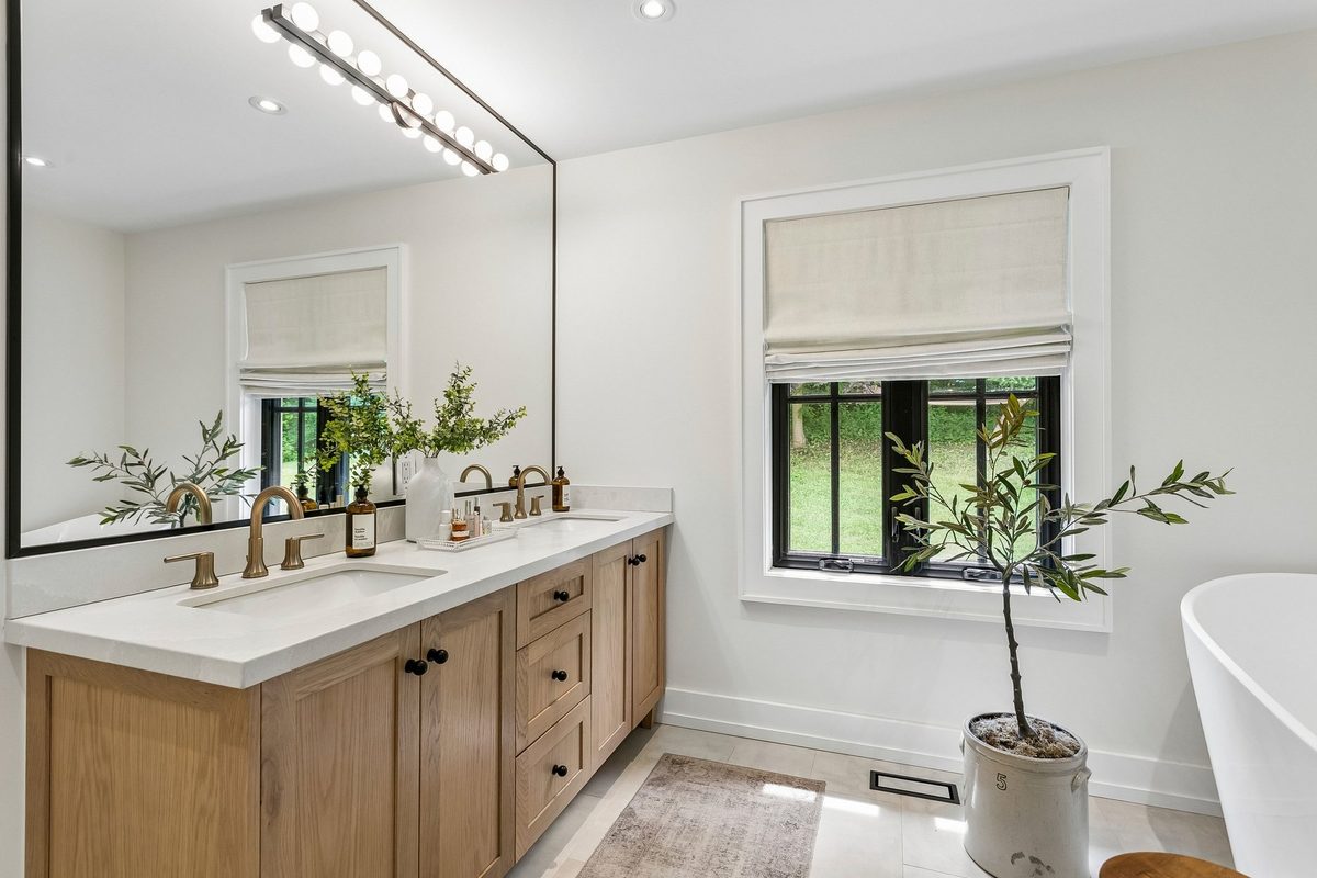Spa-inspired five-piece ensuite